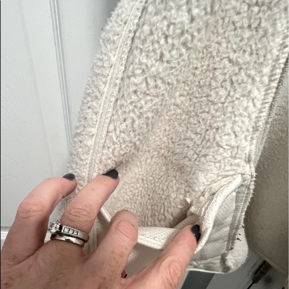 North Face Fleece Vest in Cream - Picture 5 of 8